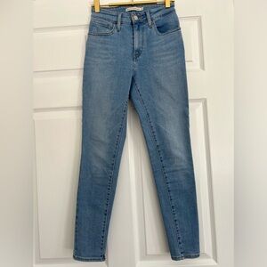 Levi’s 721 High Rise Skinny Ankle in Medium Blue Denim
